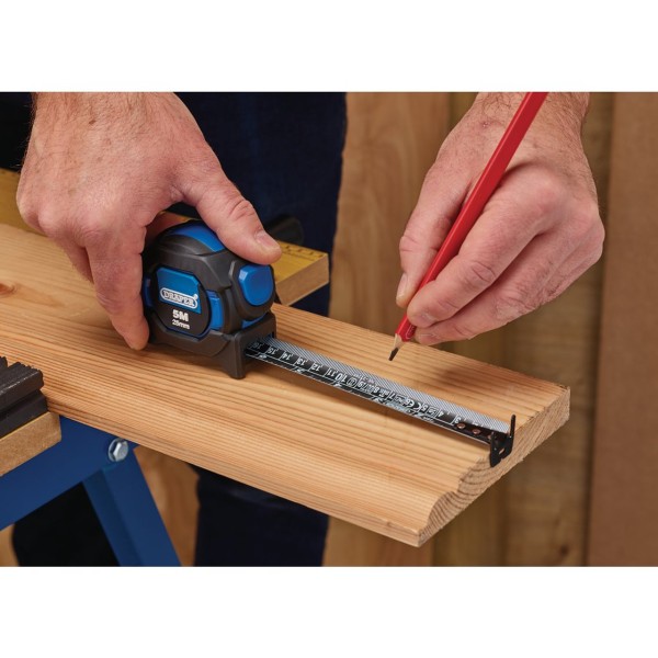 Draper Auto Lock Measuring Tape, 5m/16ft x 25mm (04751) Draper Auto Lock Measuring Tape, 5m/16ft x 25mm (04751)