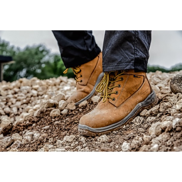 DeWalt Titanium Wheat Waterproof Safety Boot S3,WR,SRA DeWalt Titanium Wheat Waterproof Safety Boot S3,WR,SRA