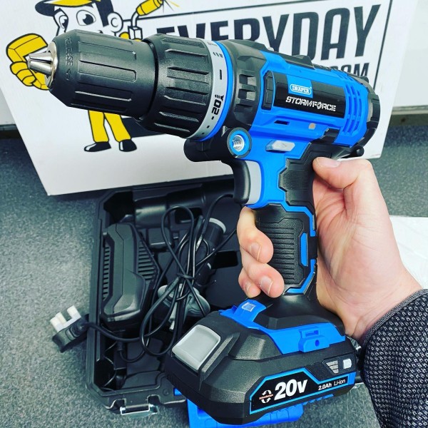 Draper Storm Force® 20v Combi Drill & 4½" Angle Grinder Bundle (3 Batteries) Draper Storm Force® 20v Combi Drill & 4½" Angle Grinder Bundle (3 Batteries)