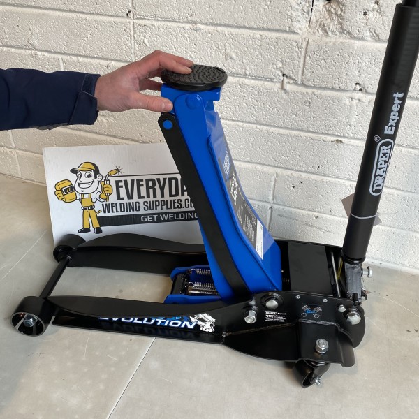 Draper EVOLUTION 3 Tonne Superior Trolley Jack 70811 TJ3-EVO Draper EVOLUTION 3 Tonne Superior Trolley Jack 70811 TJ3-EVO