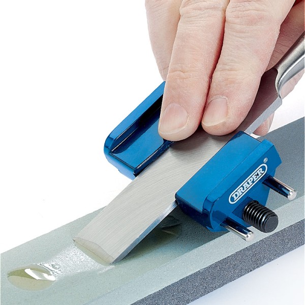 Draper 100 x 25 x 12mm Silicone Carbide Sharpening Stone Draper 100 x 25 x 12mm Silicone Carbide Sharpening Stone