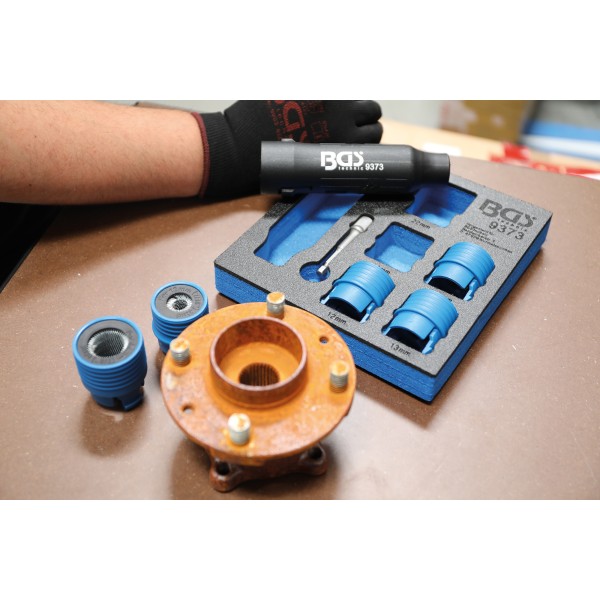 BGS Technic Tool Tray 1/6: Cleaning Brush Set for Studs and Wheel Nut Bolts BGS Technic Tool Tray 1/6: Cleaning Brush Set for Studs and Wheel Nut Bolts