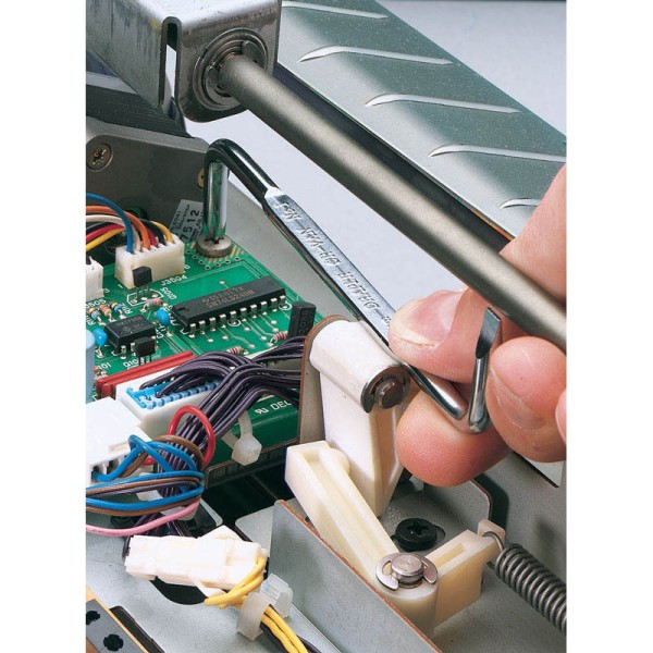 Draper 5mm Plain Slot X No 1 Pz Type 125mm Angled Screwdriver Draper 5mm Plain Slot X No 1 Pz Type 125mm Angled Screwdriver