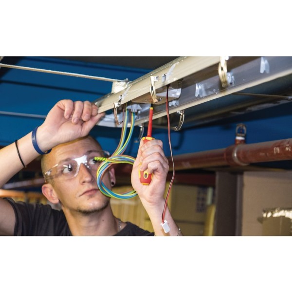 Draper EXPERT XP1000 VDE PZ/SL Type Screwdriver No.1 x 80mm Draper EXPERT XP1000 VDE PZ/SL Type Screwdriver No.1 x 80mm