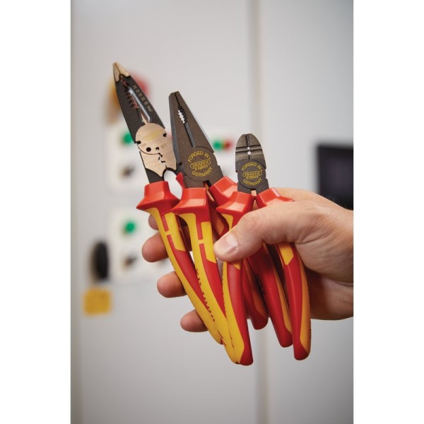 Draper EXPERT XP1000 VDE Combination Pliers 200mm Draper EXPERT XP1000 VDE Combination Pliers 200mm